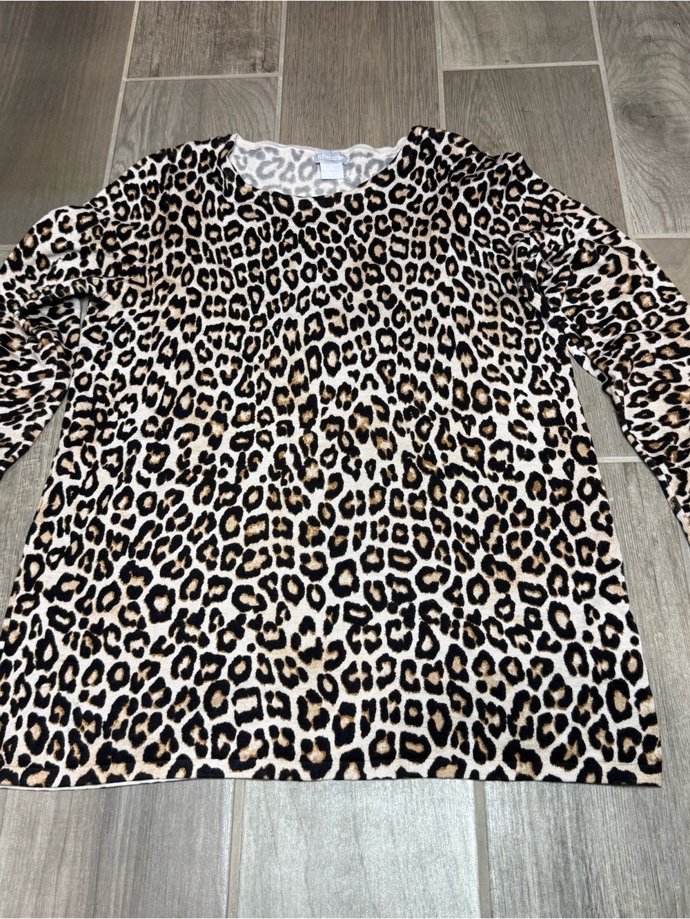 Chico’s Size 0 Leopard Animal Print Knit Tunic Tee Long Sleeve Round Neck